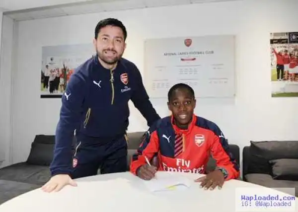 Arsenal FC Ladies Unveils Nigerian Super Falcons Player, Oshoala (Photos)